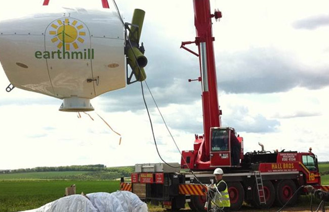 Wind turbine nacelle hoisted on a crane
